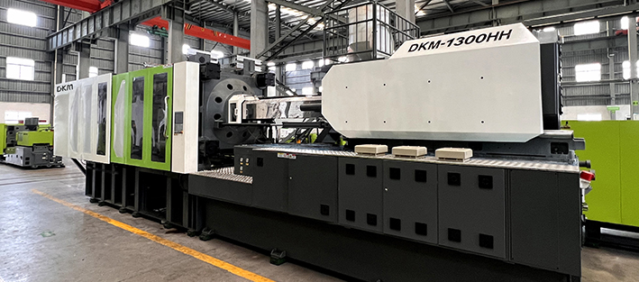 冰球突破高速注塑机-1300HH1 冰球突破高速注塑机-1300HH1